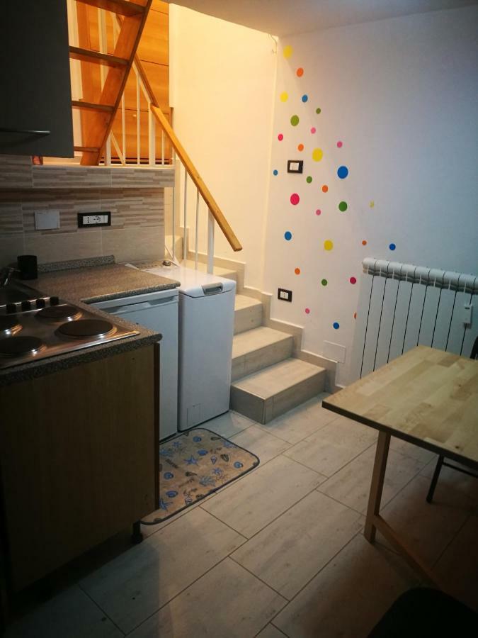 Apartamento mono locale Turín Exterior foto